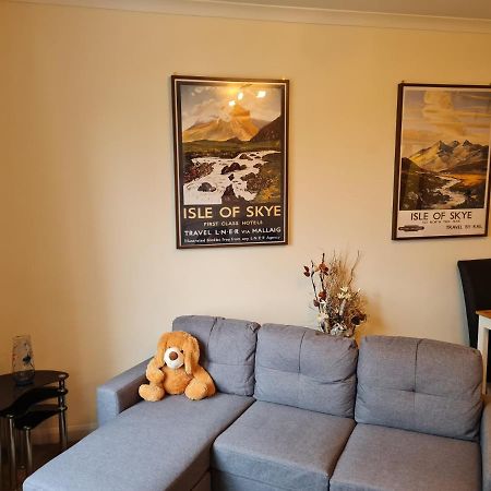 Modern Spacious Central Apartment พอทรี ภายนอก รูปภาพ